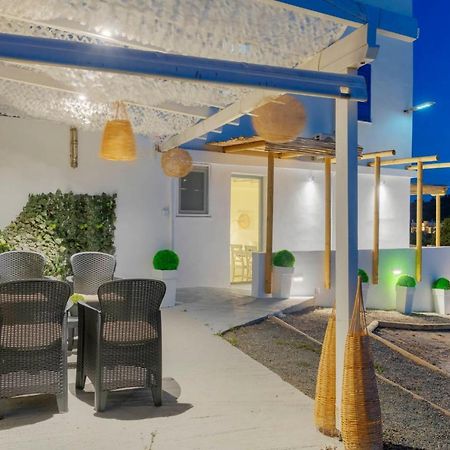 Endless Blue From Syros - Megas Gialos Resort - Suite 1 מראה חיצוני תמונה