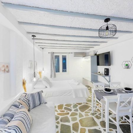 Endless Blue From Syros - Megas Gialos Resort - Suite 1 מראה חיצוני תמונה