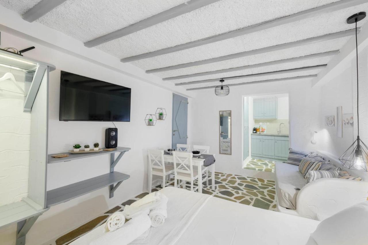 Endless Blue From Syros - Megas Gialos Resort - Suite 1 מראה חיצוני תמונה