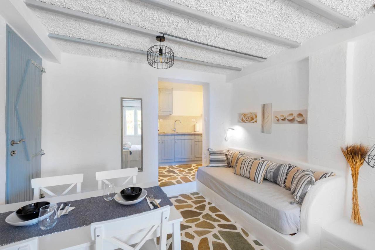 Endless Blue From Syros - Megas Gialos Resort - Suite 1 מראה חיצוני תמונה