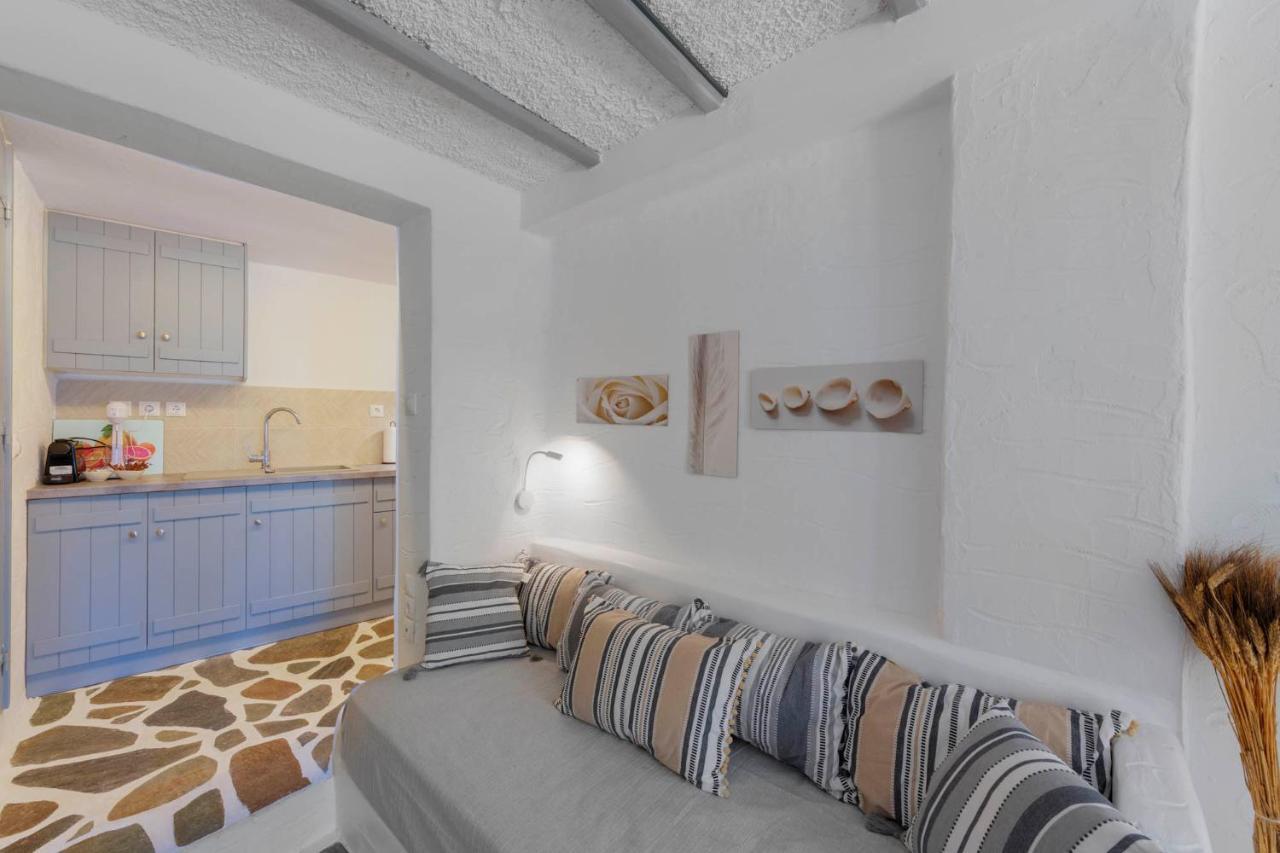 Endless Blue From Syros - Megas Gialos Resort - Suite 1 מראה חיצוני תמונה
