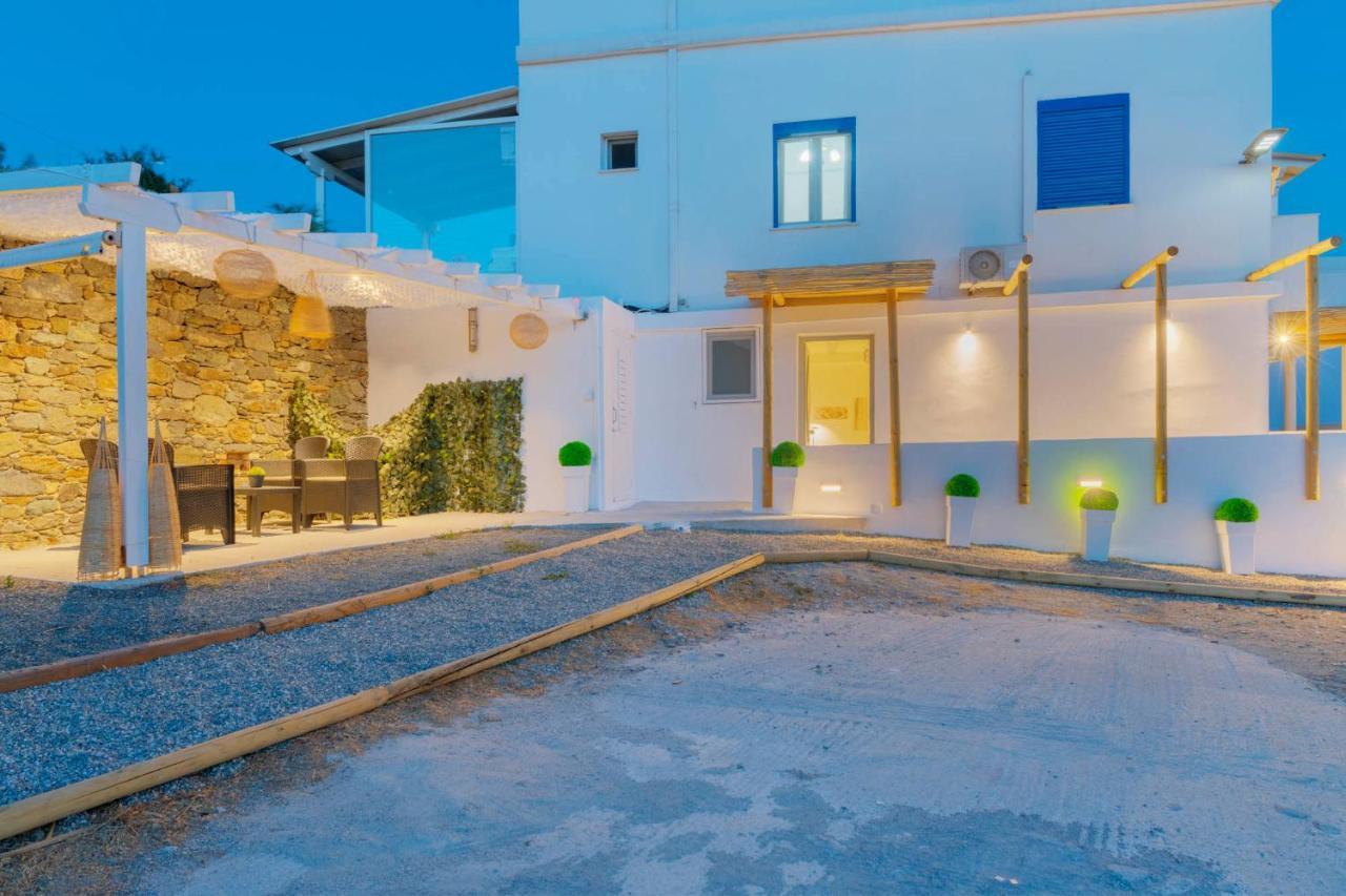 Endless Blue From Syros - Megas Gialos Resort - Suite 1 מראה חיצוני תמונה