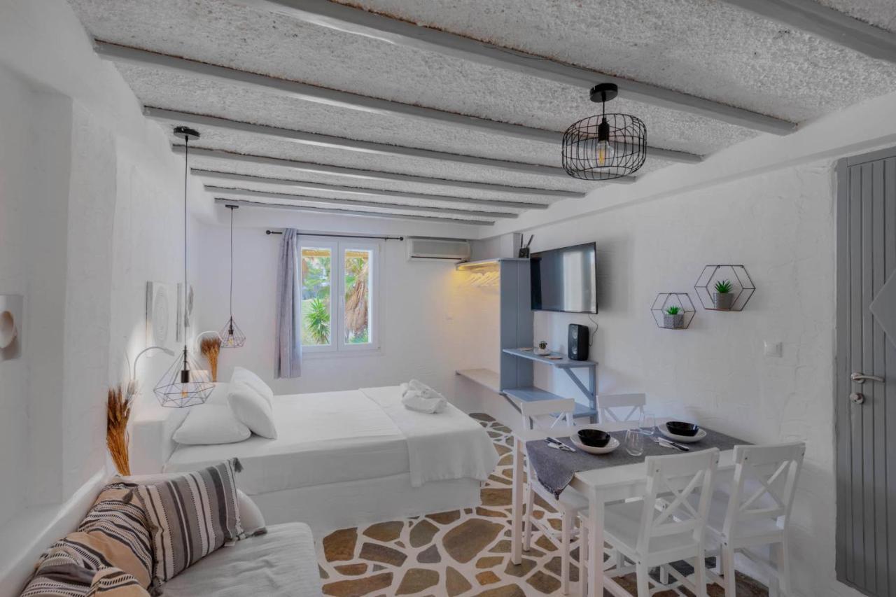 Endless Blue From Syros - Megas Gialos Resort - Suite 1 מראה חיצוני תמונה