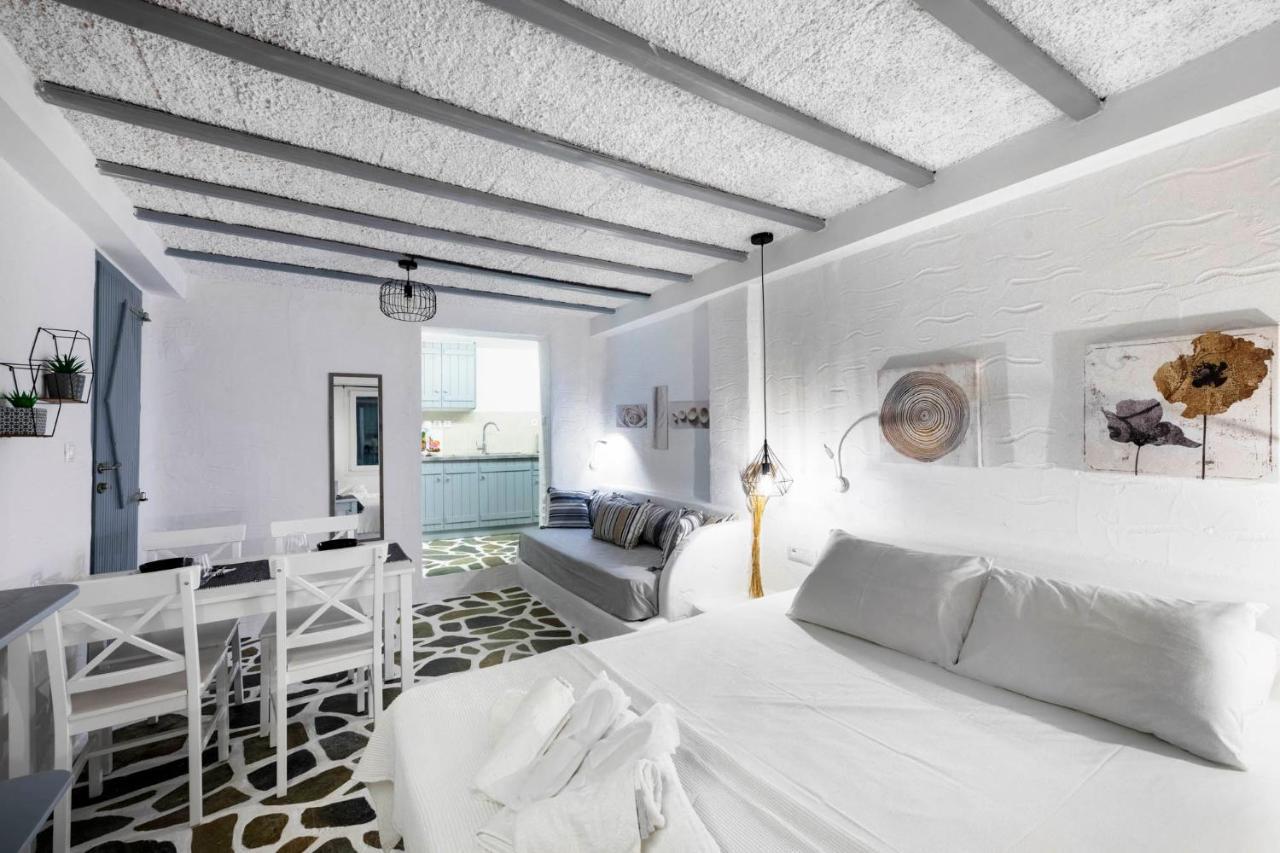 Endless Blue From Syros - Megas Gialos Resort - Suite 1 מראה חיצוני תמונה